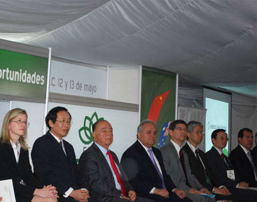 Embajadores abordan retos y oportunidades
