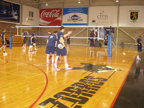 Entrenan en CETYS Selecciones del Mundial de Voleibol