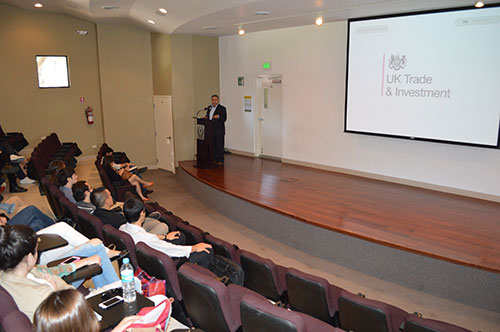 Presentan programas de apoyo del Reino Unido