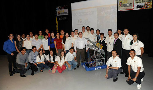 Califican a fase mundial del FIRST Robotics