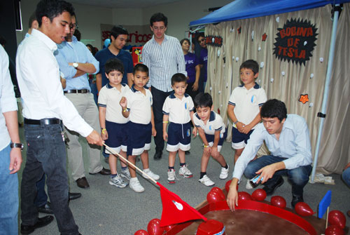 Acercan a niños a la Física