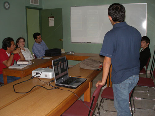 Alumnos foráneos visitan el campus