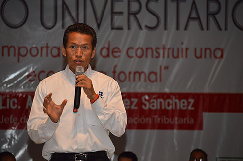 El campus es sede del Foro Universitario