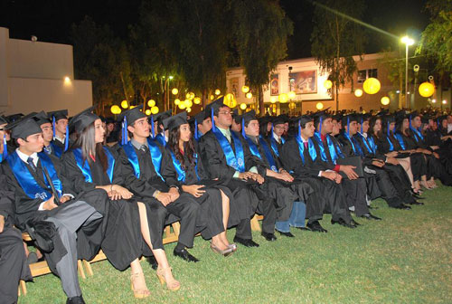 Se gradúa nueva generación de Preparatoria