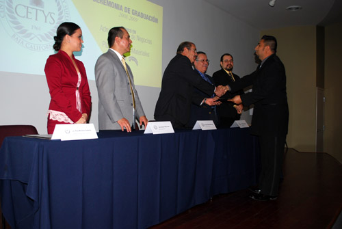 Egresan Nuevos Técnicos