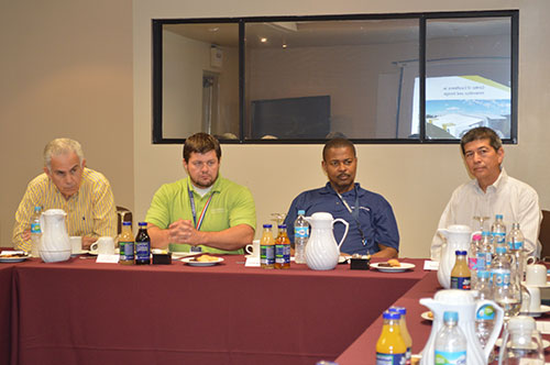 Directivos de Gulfstream visitan el Campus