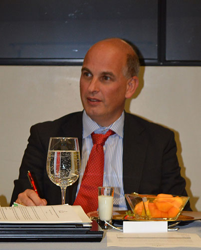 Galardonado de Harvard promueve competitividad