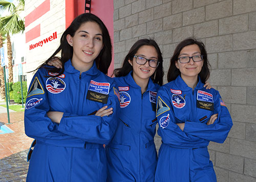 Viajan al Centro Espacial y de Cohetes de EUA