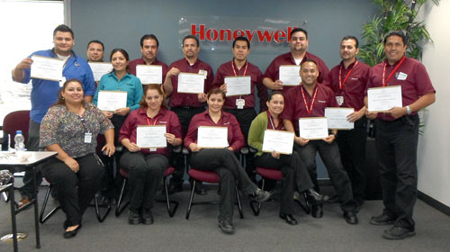 Educación Continua capacita a Honeywell