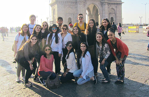 Bachilleres conocen y exploran India