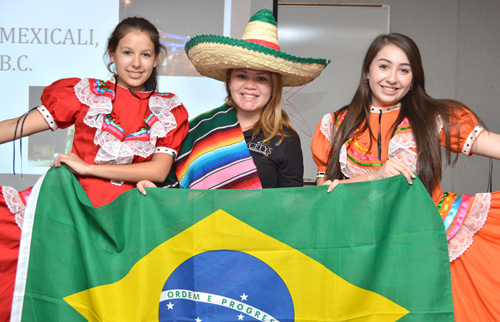 Recibe Prepa a alumnos de Brasil, Polonia y Taiwán