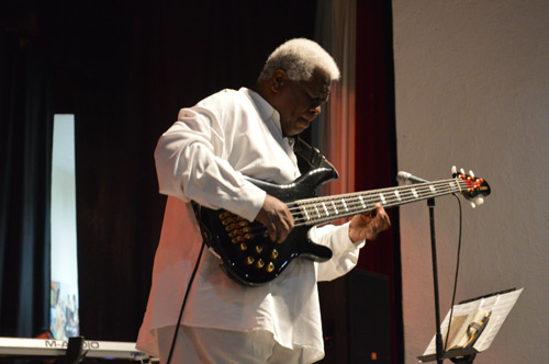 Abraham Laboriel comparte experiencia
