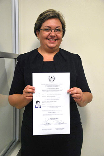 Nueva Doctora en Escuela de Administración
