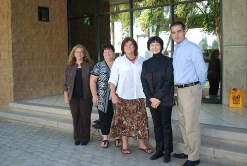 Alumnos reciben a maestros de CityU