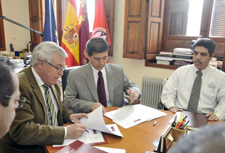 Españoles ofrecerán cátedras distinguidas