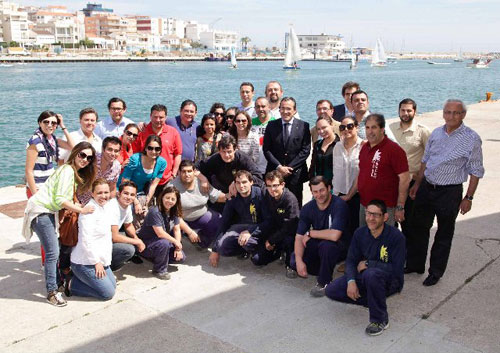 Visitan España en curso de verano