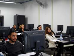 Se Capacitan en Uso de Base de Datos
