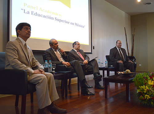 Analizan la Educación Superior en México y EUA