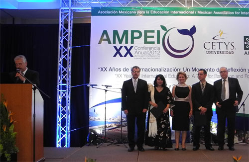 Noche de Premios en Conferencia AMPEI