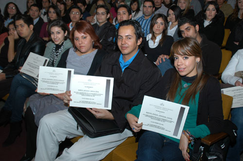 Alumnos Ejemplares son Reconocidos