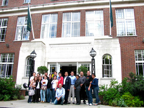 Cursan materia en Londres
