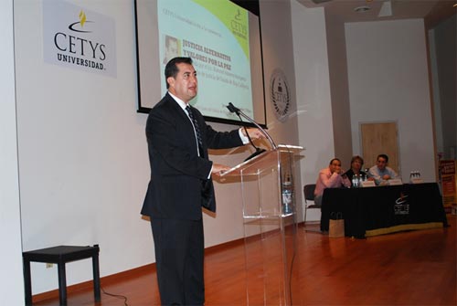 Expone Justicia Alternativa y Valores por la Paz