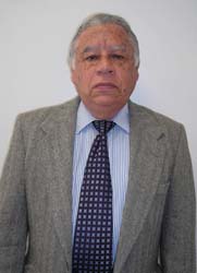 Docente Colabora con Instituciones Internacionales