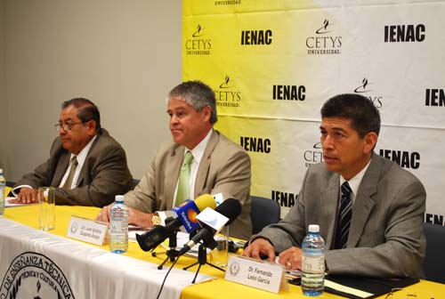 Ex-Alumnos preparan libro conmemorativo