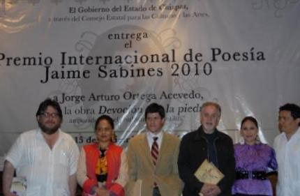Premian poesía de Jorge Ortega