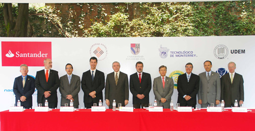 Santander ofrece Crédito Educativo