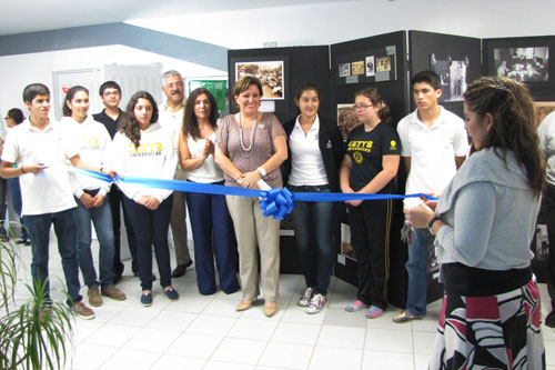 Bachilleres exponen fotografías en SEE