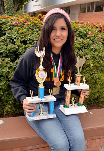 Bachiller obtiene campeonato de ajedrez