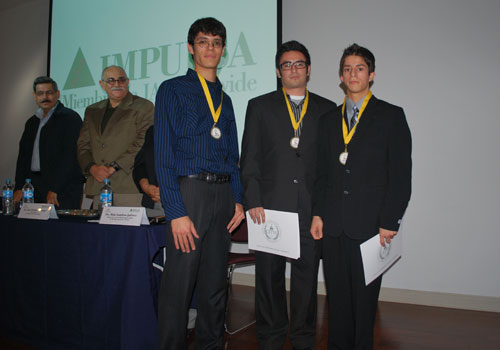 Premian a los Mejores en Simulación de Negocios