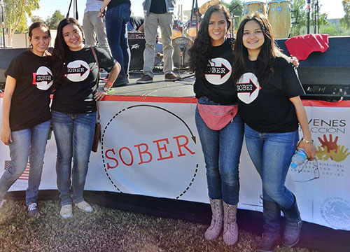 Conviven presentando Sober
