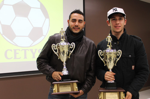 Premian campeones de Torneo futbol 7