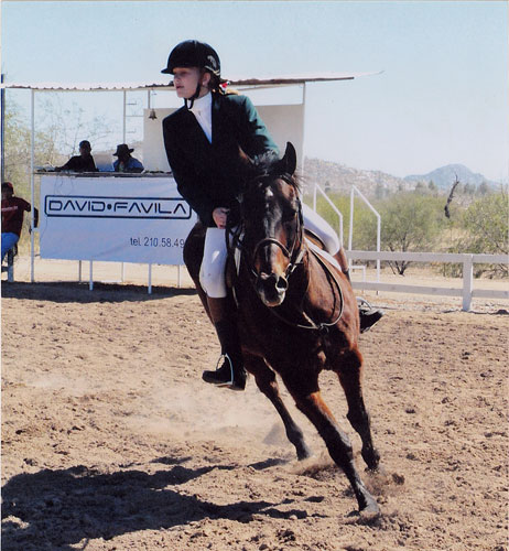 Alumna de CETYS en Nacional de Equitación