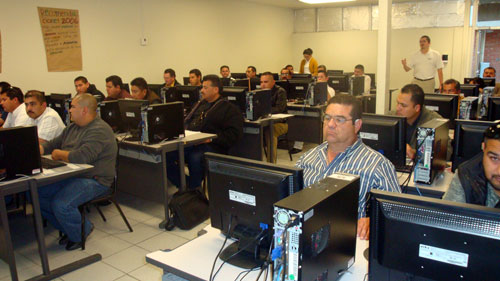 Capacitan a Personal de la PGJE y DP