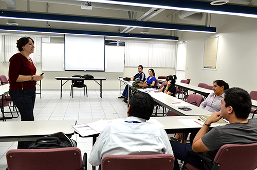 Arrancan talleres para universitarios