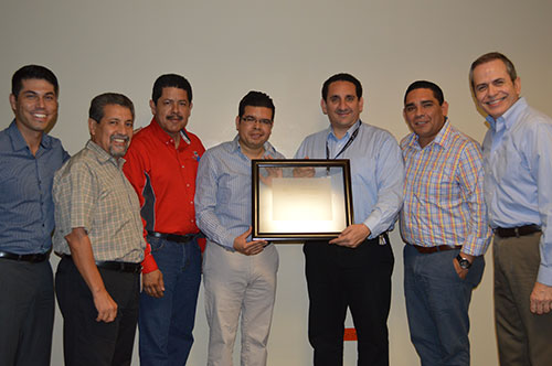 Agradecen patrocinio al Sarao