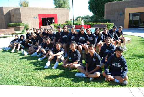 Adolescentes conocen el CETYS