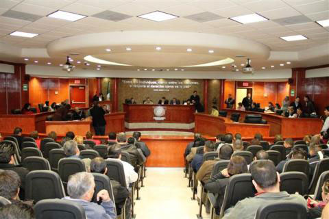Realizan visita al Congreso del Estado