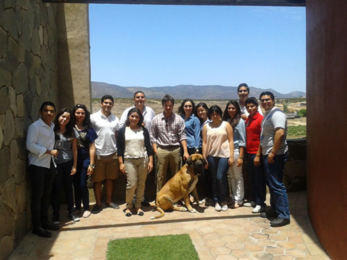 Alumnos de Derecho visitan viñedo