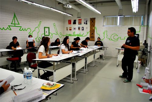 Practican por Adelantado su Profesión