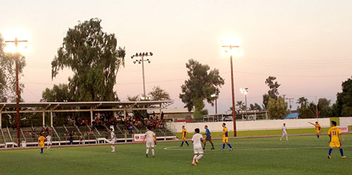 Participan en Torneo de los Barrios