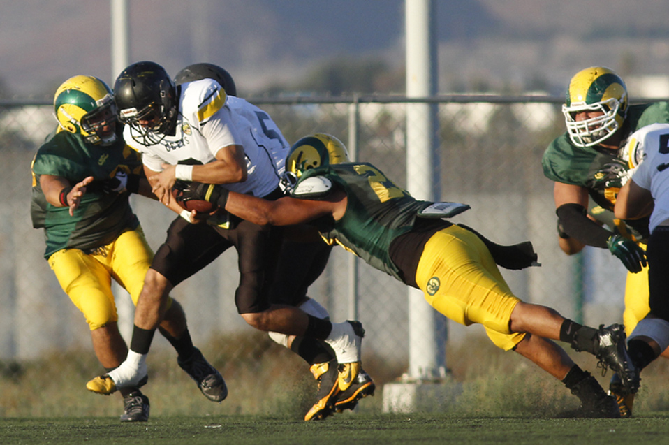 Van Zorros vs Cimarrones en “Spring Bowl”