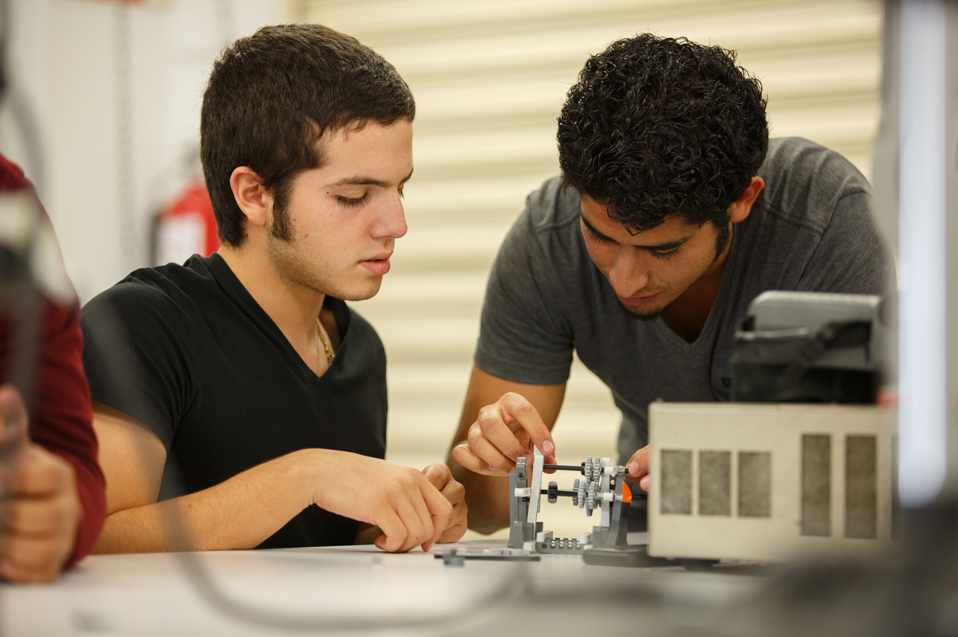 La tecnología nos ha rebasado