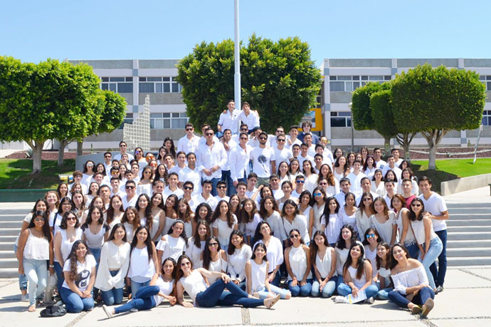 Dan bienvenida a comunidad Alumni en Class 2016 en Ensenada