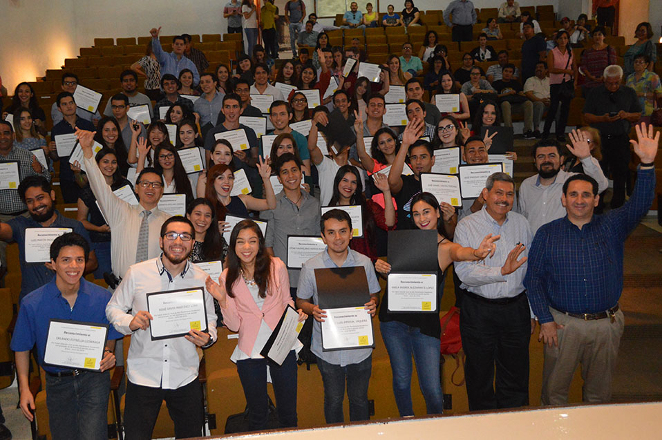 Entrega CETYS más de 300 becas a alumnos de Profesional y Preparatoria