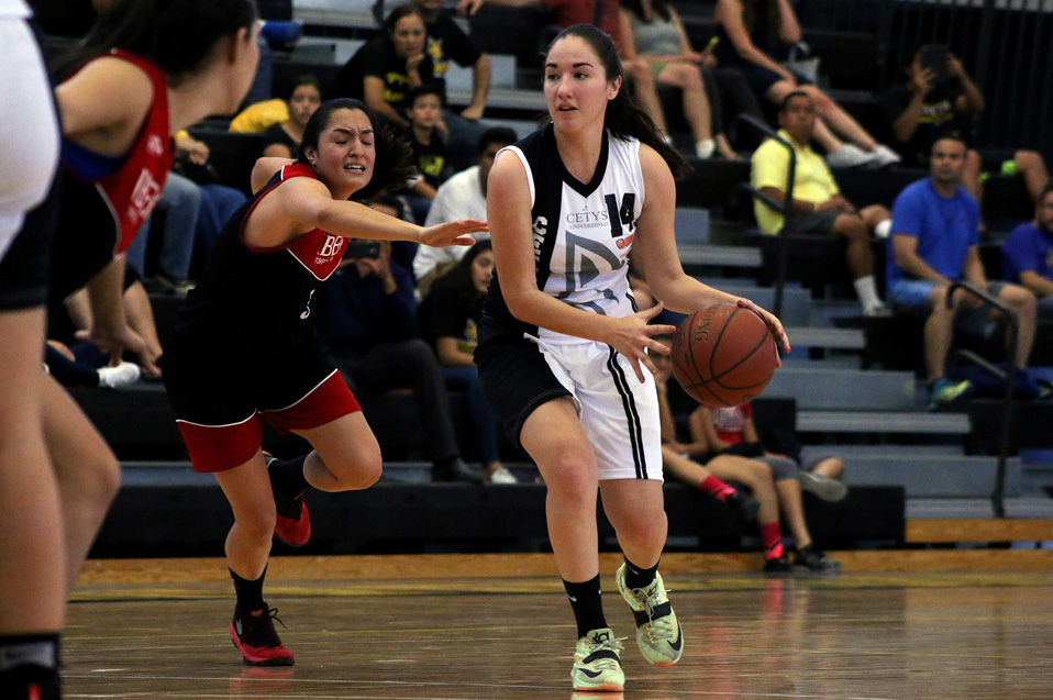Zorros Femenil se lució en la duela