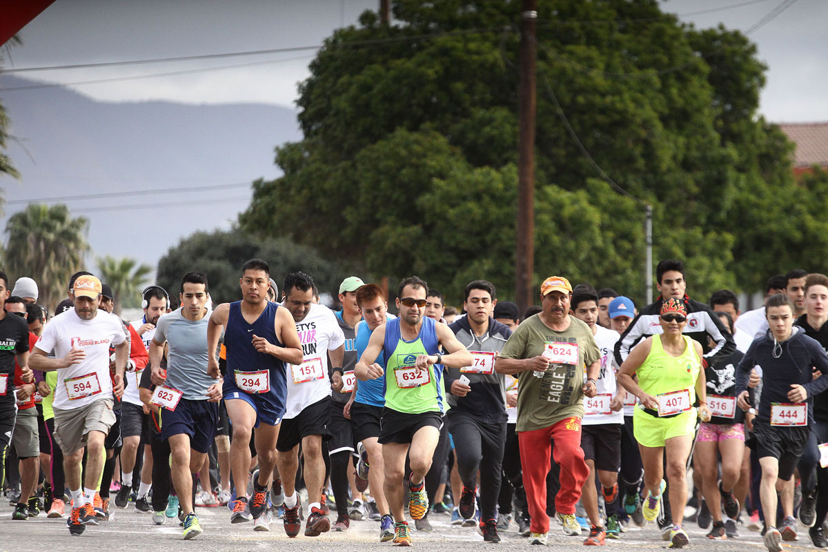 500 personas aproximadamente asistieron a la carrera “CETYS COLOR RUN 5K”